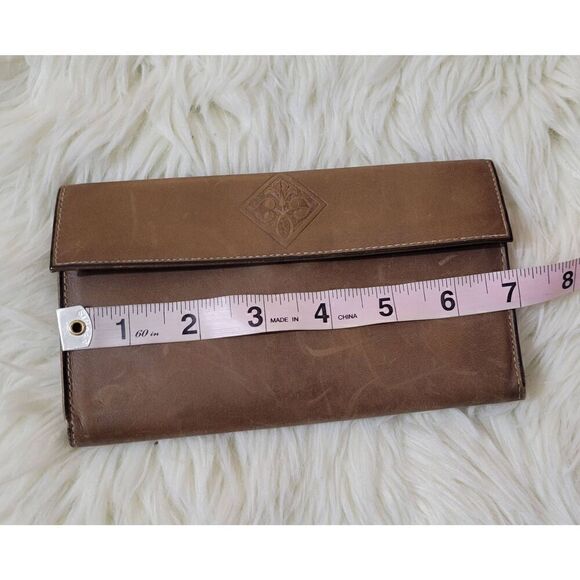 Vintage Amity Cowhide Leather Brown Embossed Trifold Wallet - Picture 6 of 7